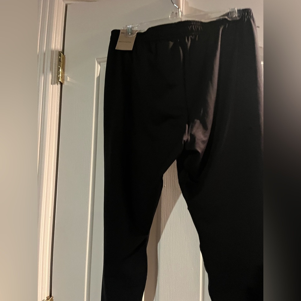 NEW Women’s Nike pants black - Picture 5 of 5